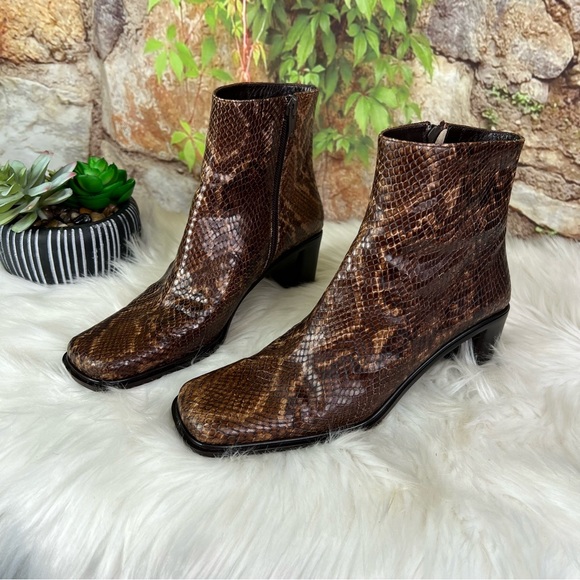 VIA SPIGA Reptile Leather Square Toe Ankle Boots, 6M - Picture 2 of 11